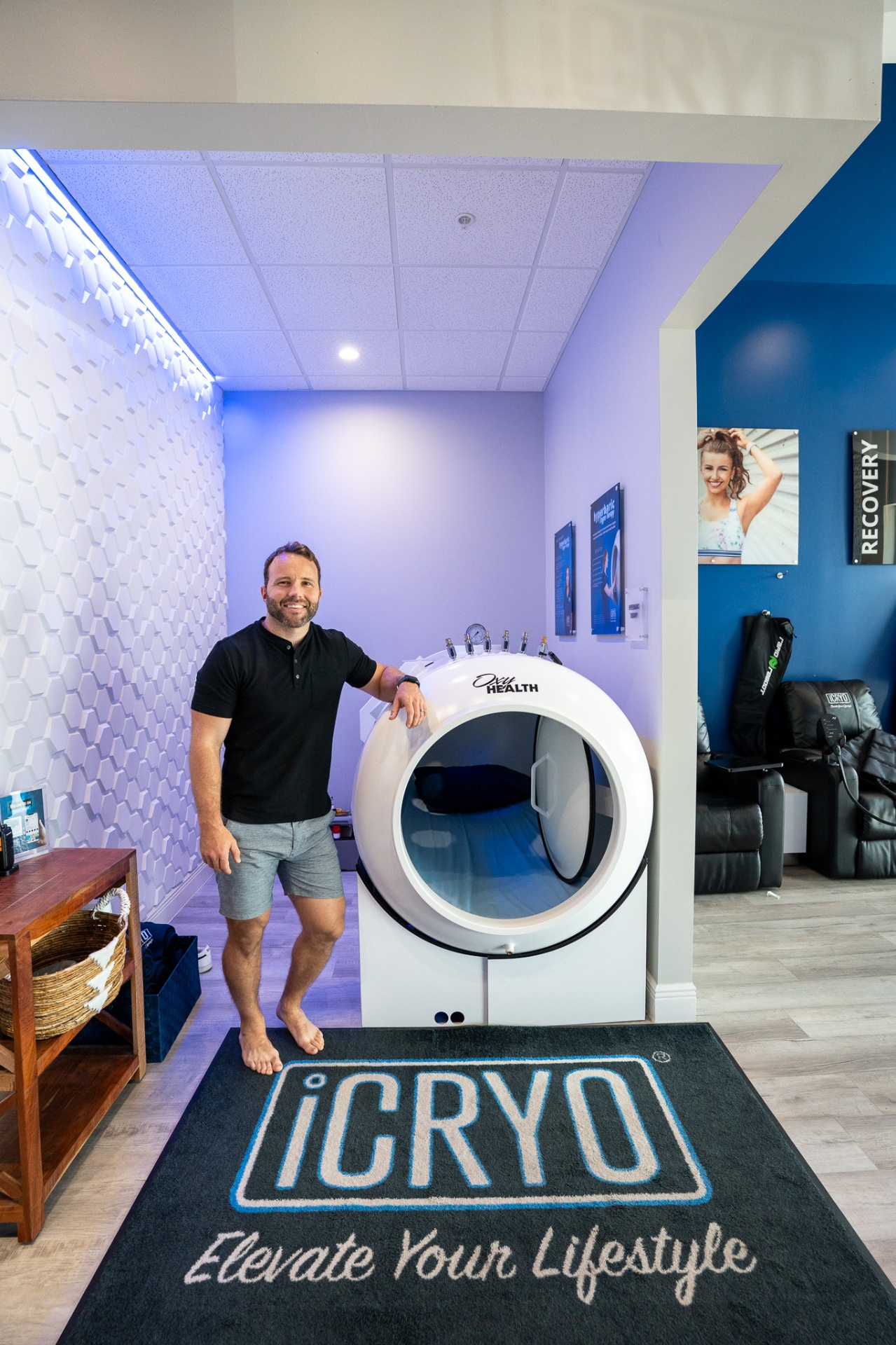OxyHealth Fortius 420 hard-shell hyperbaric chamber at iCRYO Daniel Island