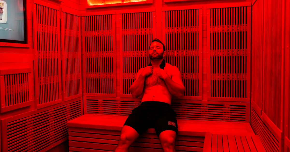 Contrast therapy with infrared sauna and cryotherapy at iCRYO Daniel Island