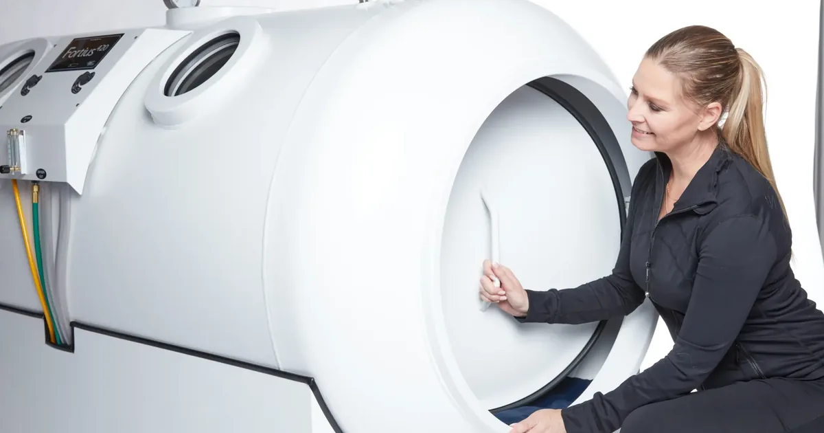 Hyperbaric chamber compared with supplemental oxygen at iCRYO Daniel Island