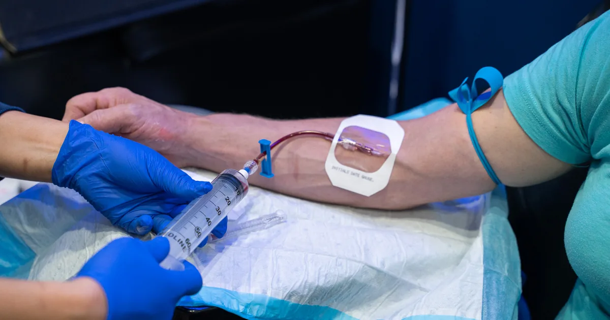 Medical screening before ozone IV therapy at iCRYO Daniel Island