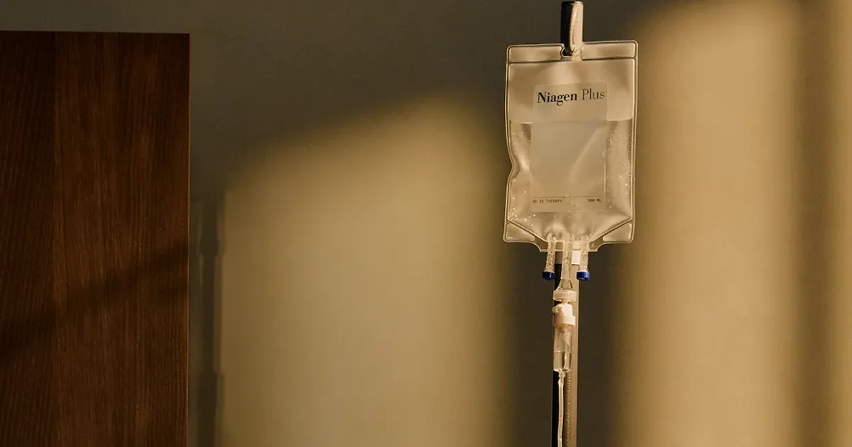 Comparing Niagen and NAD+ IV therapy at iCRYO Daniel Island